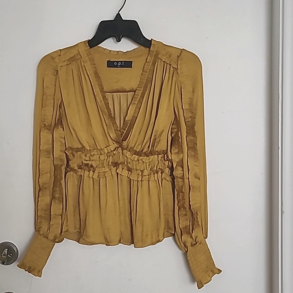 O.P.T. YELLOW / GOLD LONG SLEEVE BLOUSE - Picture 1 of 10